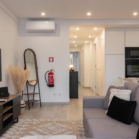 Stylish Apartment W/ River View By Lovelystay Oeiras Exterior foto