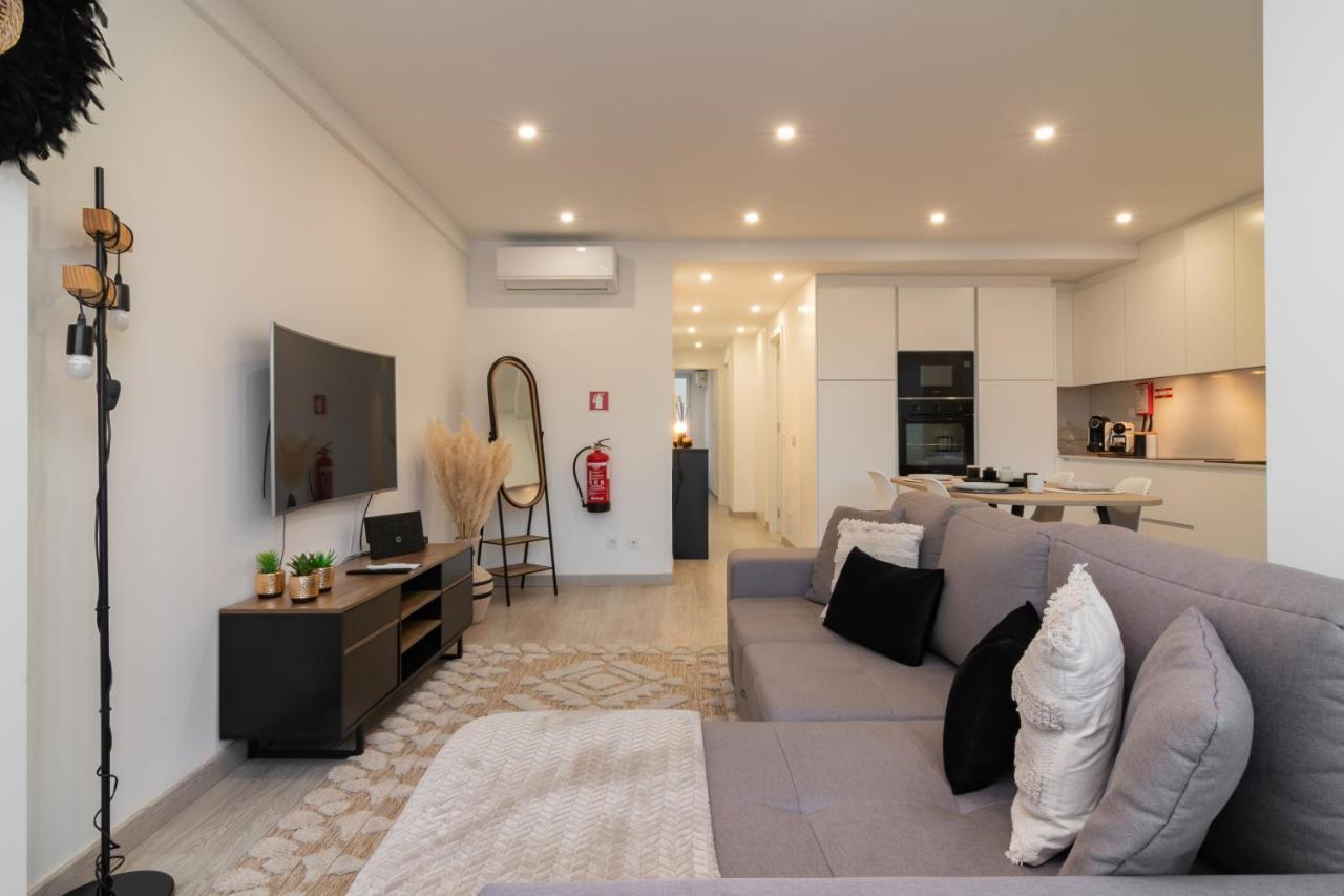 Stylish Apartment W/ River View By Lovelystay Oeiras Exterior foto